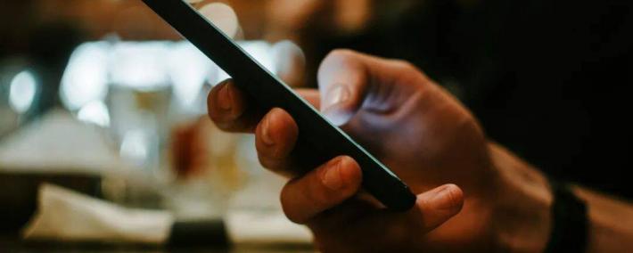 靠流量“赚钱”，小红书太急了？